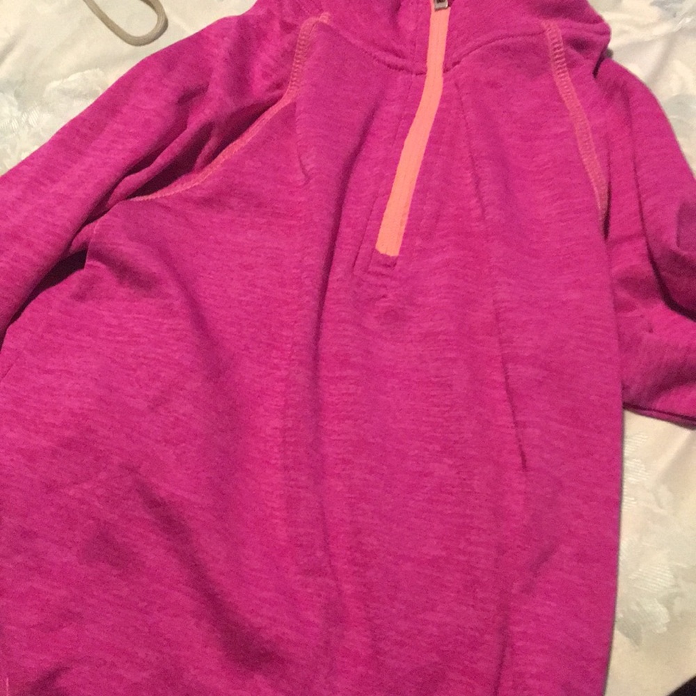 Long slevve sweatshirt thingy